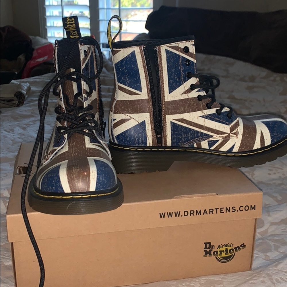 Kids Dr. Martin Air Wear